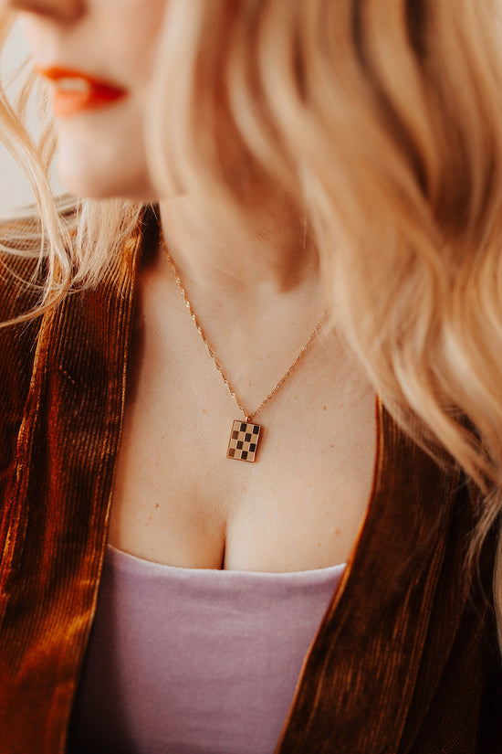 checkered pendant necklace