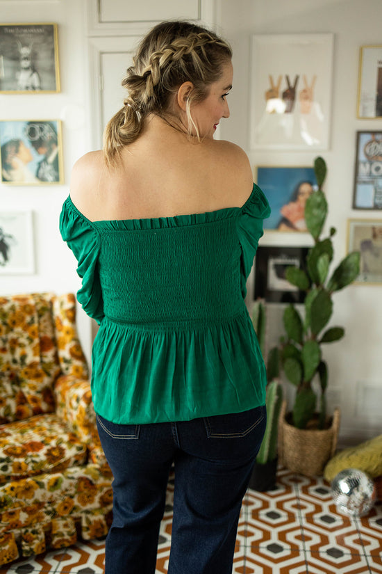 Load image into Gallery viewer, lynlee smocked top in green
