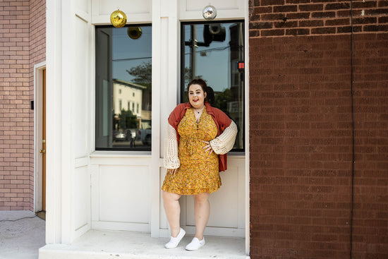 Load image into Gallery viewer, shonda dress in mustard
