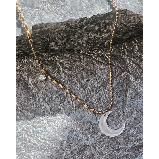 nyx crystal moon chain necklace