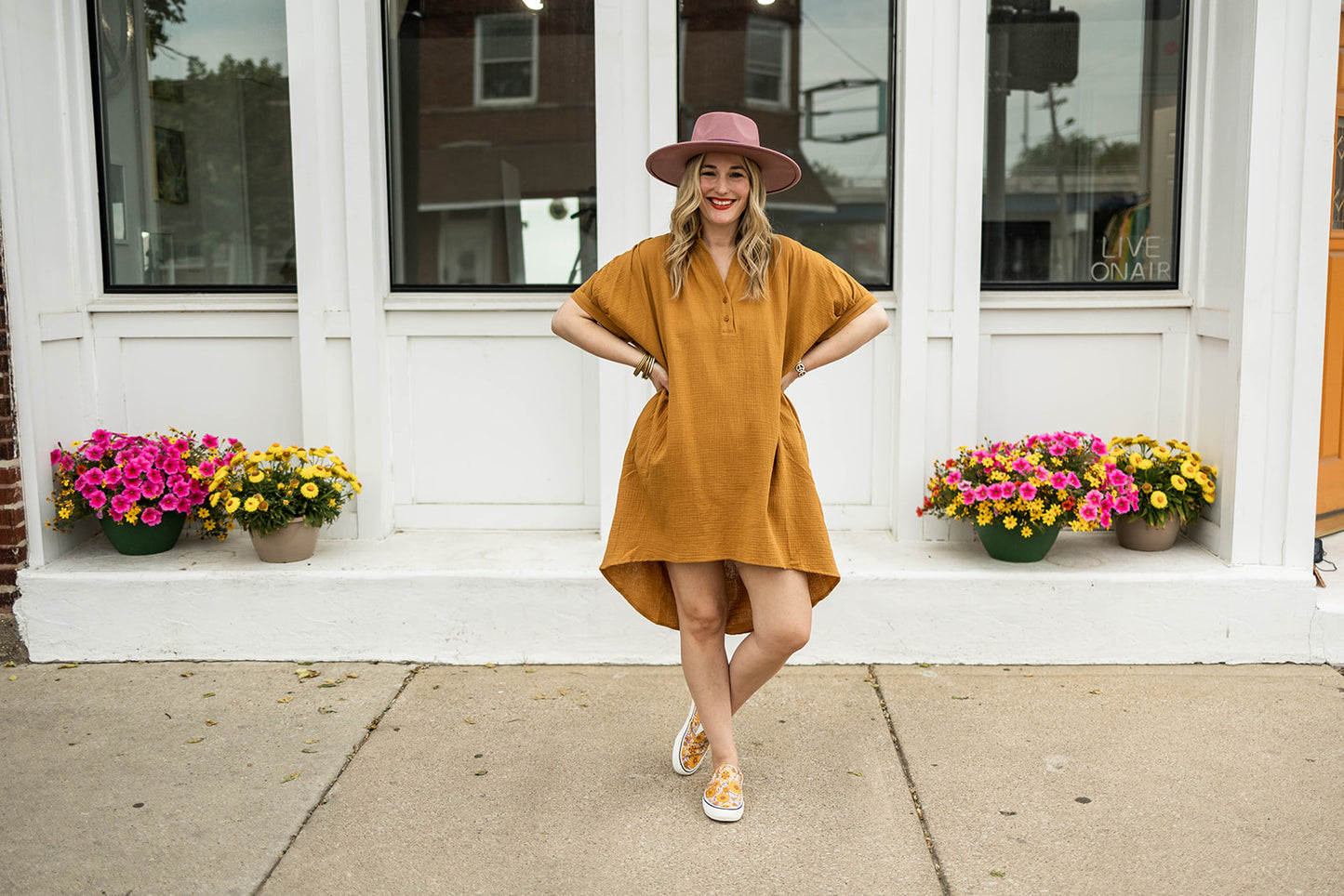 Load image into Gallery viewer, lourdes dress in mustard
