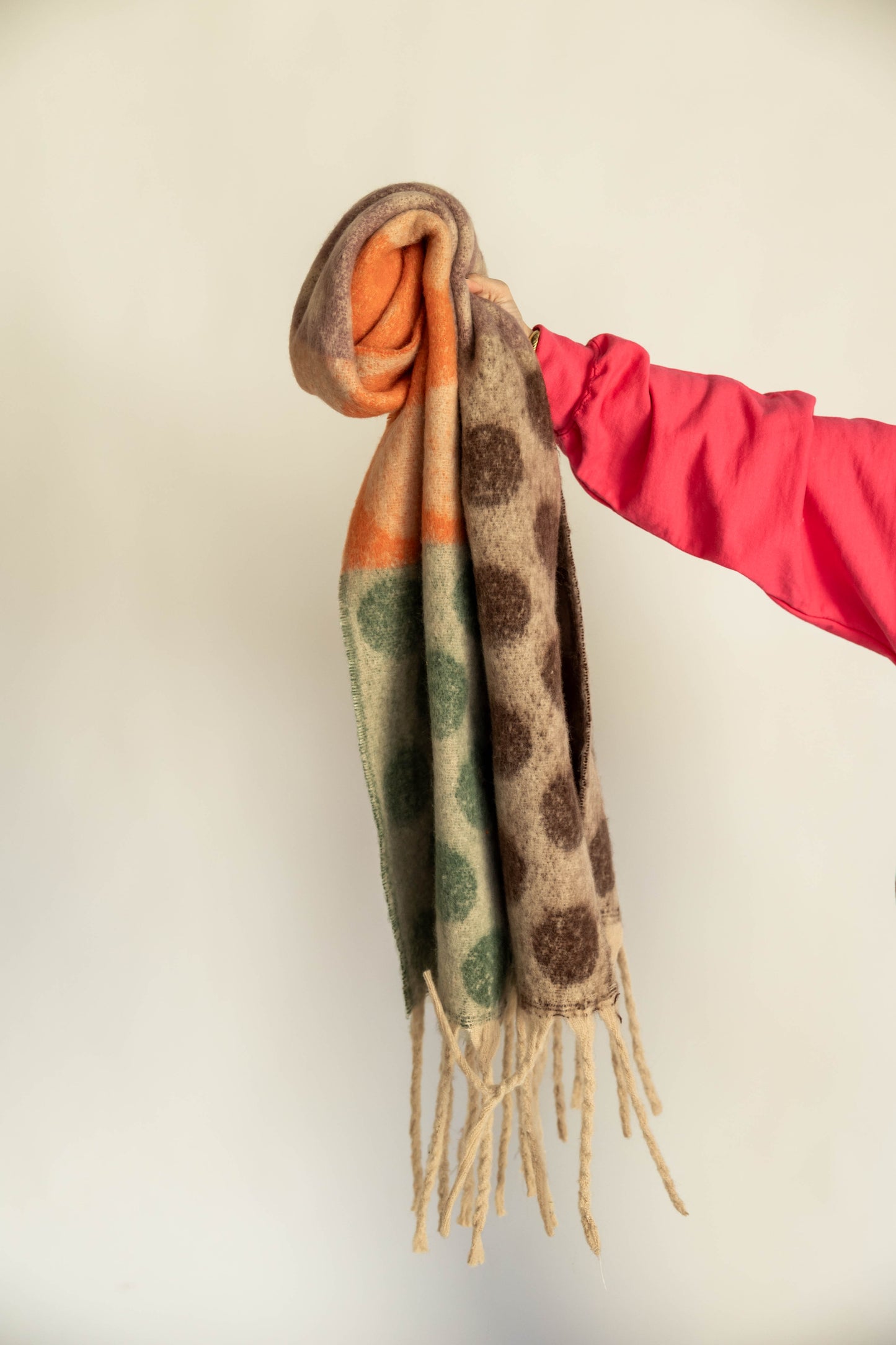 Load image into Gallery viewer, trev polka dot chunky scarf
