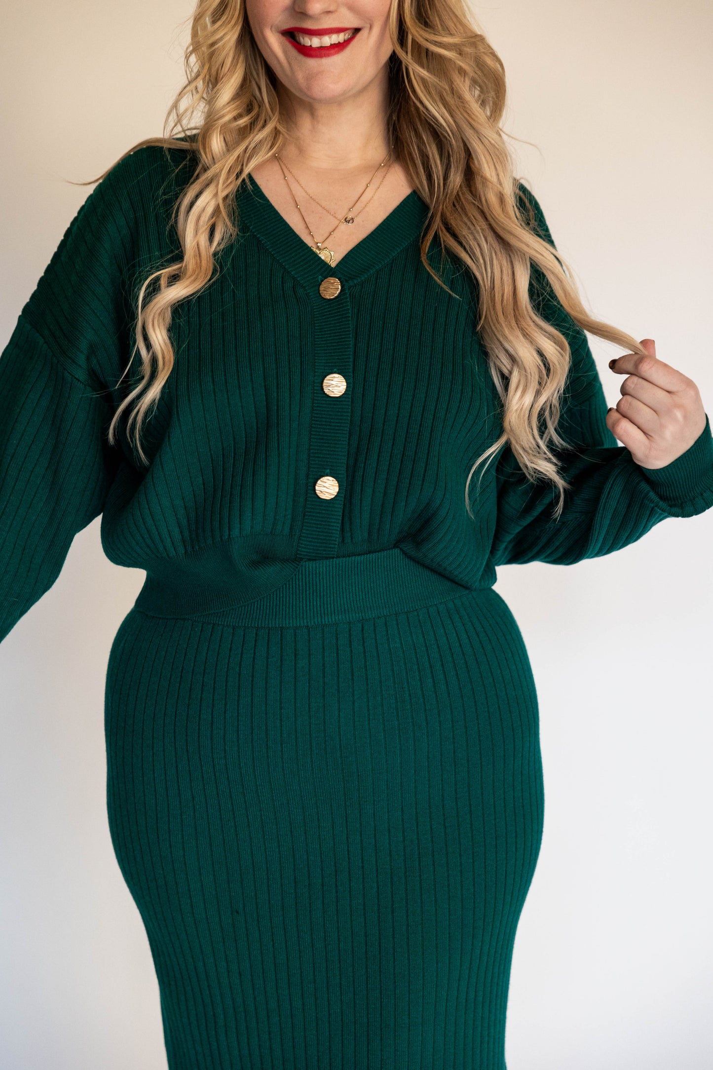 Load image into Gallery viewer, jolene cardigan in green
