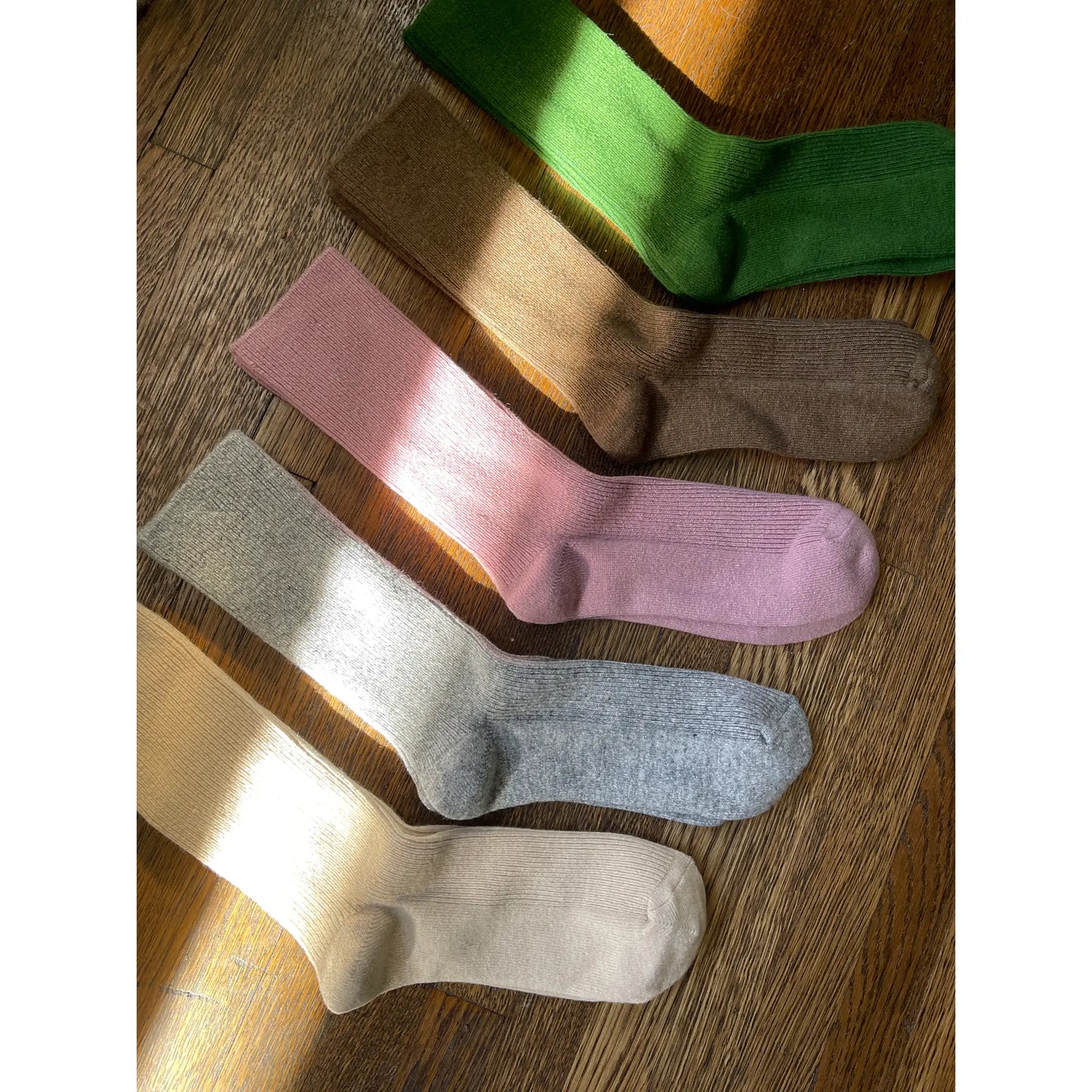 Load image into Gallery viewer, pierre solid grandpa socks-available in 5 colors!!
