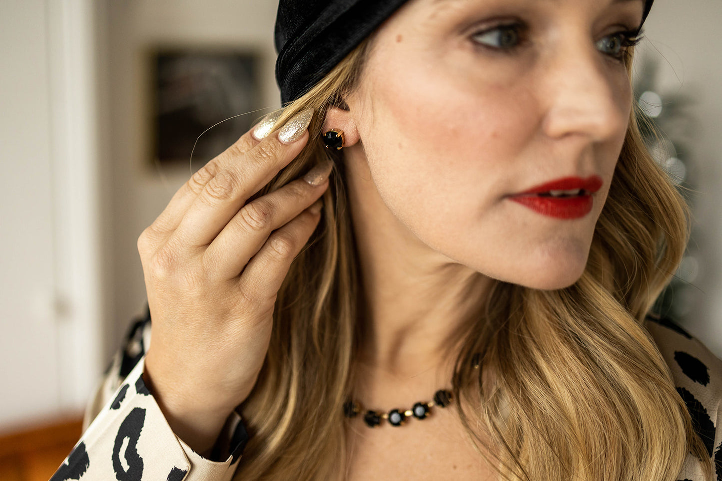 simple statement holiday edition earrings by tova