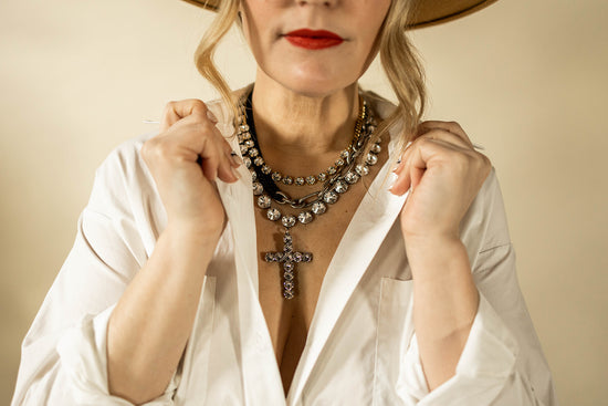 Load image into Gallery viewer, donatella cross necklace
