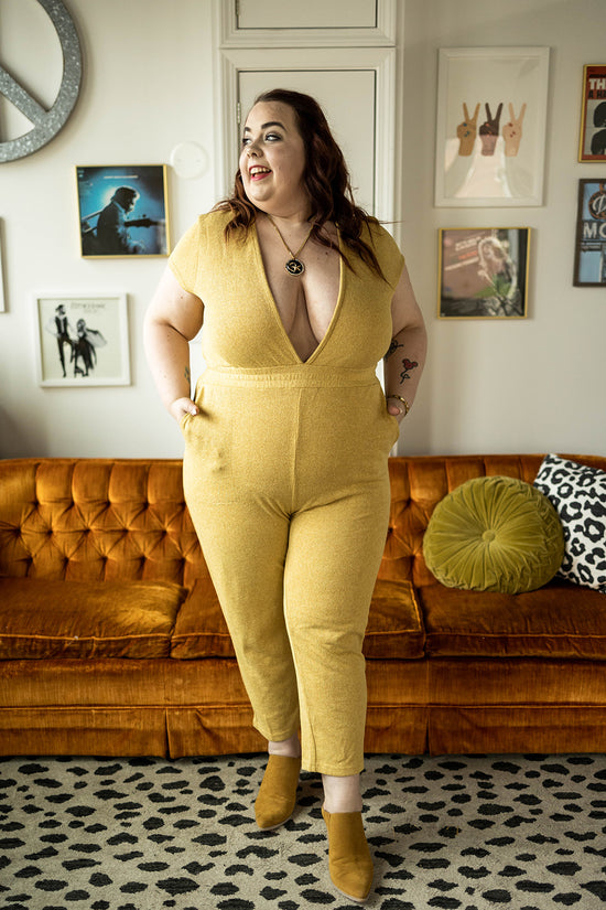 Load image into Gallery viewer, tonya jumper in mustard
