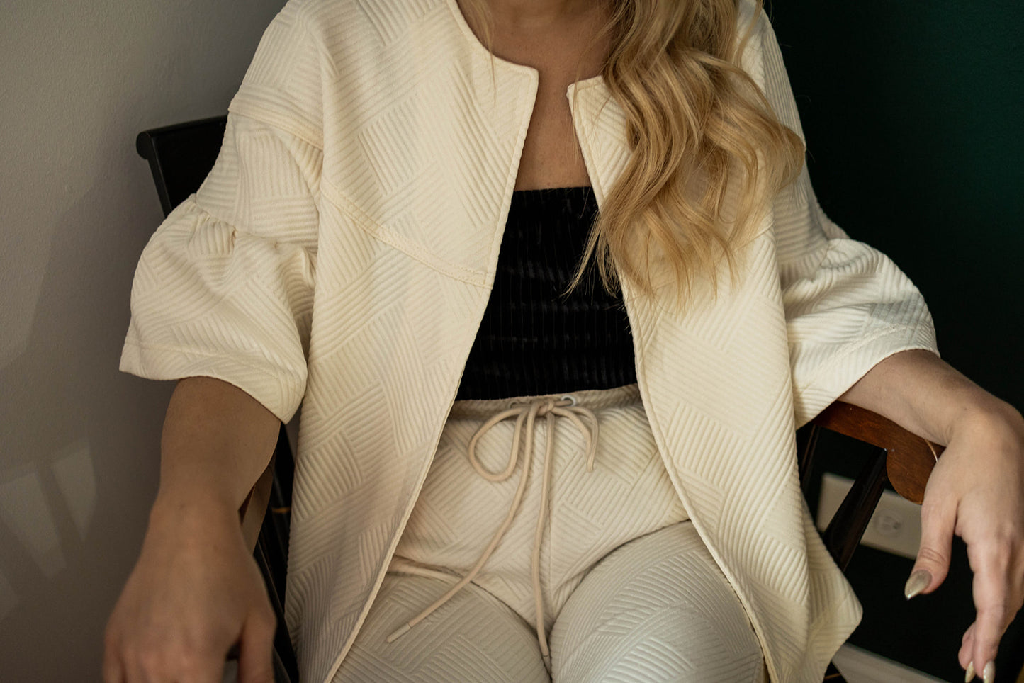 Load image into Gallery viewer, emilia jacket in cream

